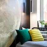 Bayside Apartments Hevelius