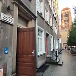 Old Town Apartament Next To Bazylika Mariacka