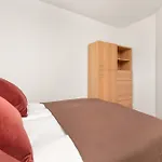 Sloneczny I Przestronny Apartament W Gdansku Z Wanna I Umeblowanym Tarasem By Noclegi Renters