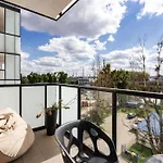 Arena Industrial Apartment