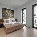 Symfonia Amazing River View Apartment By Downtown Apartments