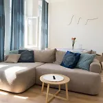 Sea-Park Family Apartment