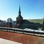 Garden Apartment Z Garazem