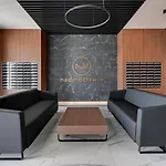 Jacuzzi Mirror Suite By Downtown Apartments