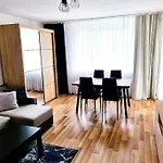 Apartament Obok Plazy