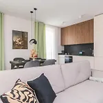 Scala Superior By Grand Apartments
