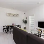 Twarda Stylish Apartment