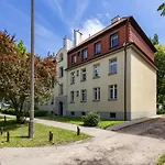 Twarda Stylish Apartment
