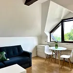 Studio Zuberek V