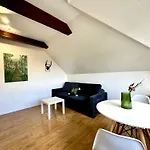Studio Zuberek V