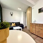Studio Zubrowe II