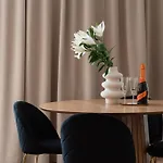 Flatbook - City Center Apartments Granaria