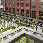 Doki Lifestyle & Food Hall By Lion Apartments