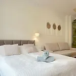 Seredino Green Apartment- Modern Comfort In A Quiet Location, 5 Minutes To Gdansk Old Town & Seaside
