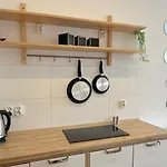 Birch Studio- Peaceful Retreat, 10 Minutes To Gdansk Old Town & Seaside