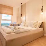 Victory Seaside Apartament