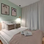 Flatbook - City Center Spa Apartments 6B,C