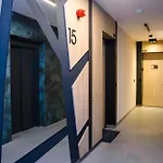 Maya\'S Flats & Resorts 100 Sea View - 3 Pokojowy Apartament Na Letnicy