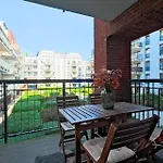 Central Apartments Sz7-66