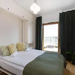 City Center - Amber Sky Apartments By Apartmore