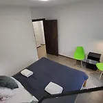 Angielska 96