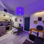 Gdansk Chmielna Prestige Home Spa Apartments With Luxury Jacuzzi And Sauna! Selected Apartments Also Feature A Massage Chair And Himalayan Salt Wall With Color Therapy Salt Forest