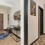 Jasny I Elegancki Apartament Pastelowa Z Parkingiem By Noclegi Renters