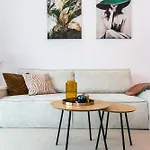 City Center - Amber Sky Apartments By Apartmore
