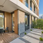 Flamingo Beach Apartment
