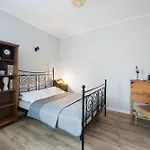Radunia Canal Apartment