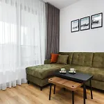 Mlode Miasto Doki Apartments By Happystay