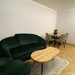 Sea Breeze Apartment