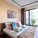 Urbannestgroup Szafarnia 7 I 8