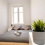 Mmrent Manhattan Room