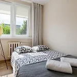 Initium Rooms - Apartament - Obroncow Wybrzeza 6D