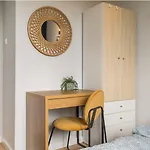 Bigly Room