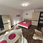 Gdanskie Apartamenty - Apartamenty Na Sw Ducha - Gdanskie Poddasza Z Jacuzzi I De Luxe