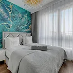 Scala 60F City Center Premium Apartments With Parking By Lion Apartments