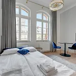 Dom & House - Apartments Waterlane Vintage