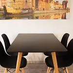 Honey Apartments