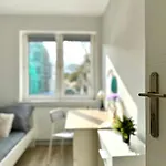 Mmrent Bubble Room