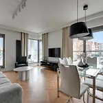 Waterlane Riverside - Spa, Pool, Gym & Parking By Downtown Apartments