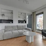Waterlane Riverside - Spa, Pool, Gym & Parking By Downtown Apartments