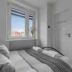 Motlawa Bulvar Residence Z Widokiem Na Rzeke Motlawa By Downtown Apartments