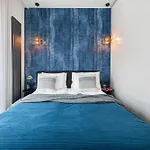Ocean Blue - Old Town Billberry Apartments