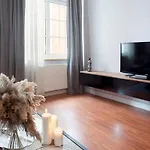Elite Apartments Hard Rock Old Town