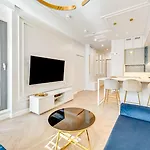 Alqueen Apartments - Old Town Granaria
