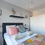 Urban Nest Group & Walowa