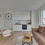 Horizon 88 - Sea View By Grand Apartments
