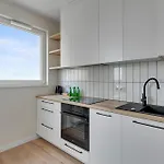 Horizon 122 - Sea View By Grand Apartments
